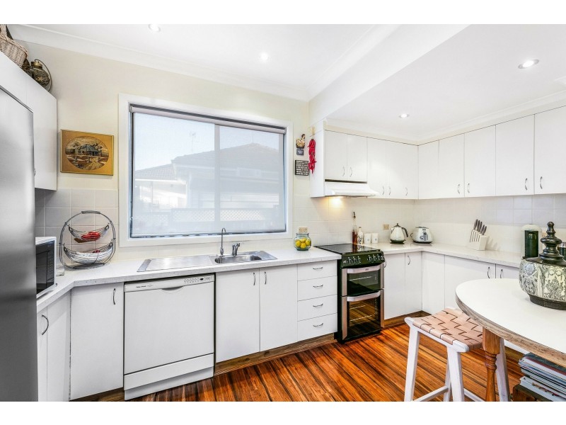 27 Pineleigh Road, Lalor Park NSW 2147