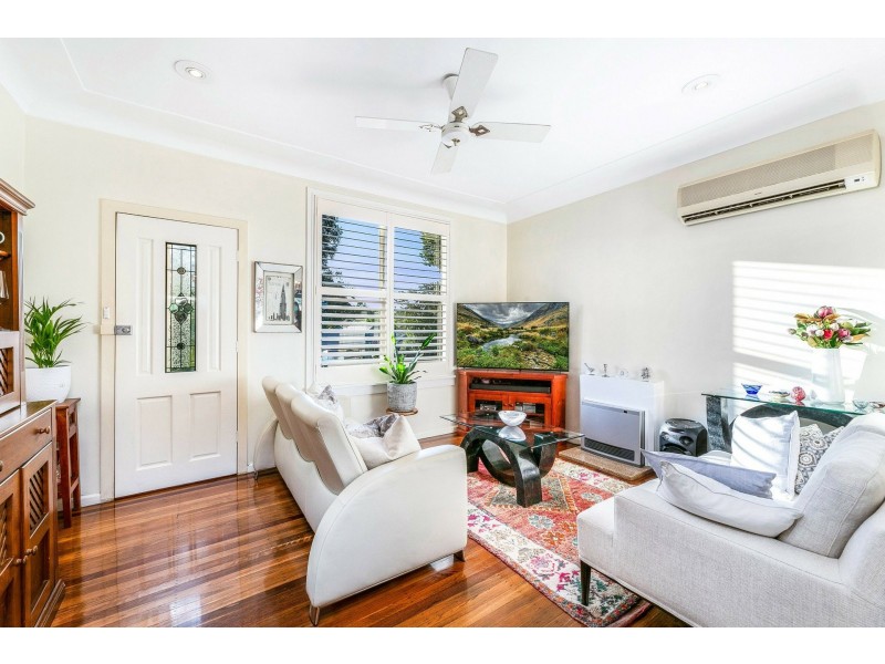 27 Pineleigh Road, Lalor Park NSW 2147