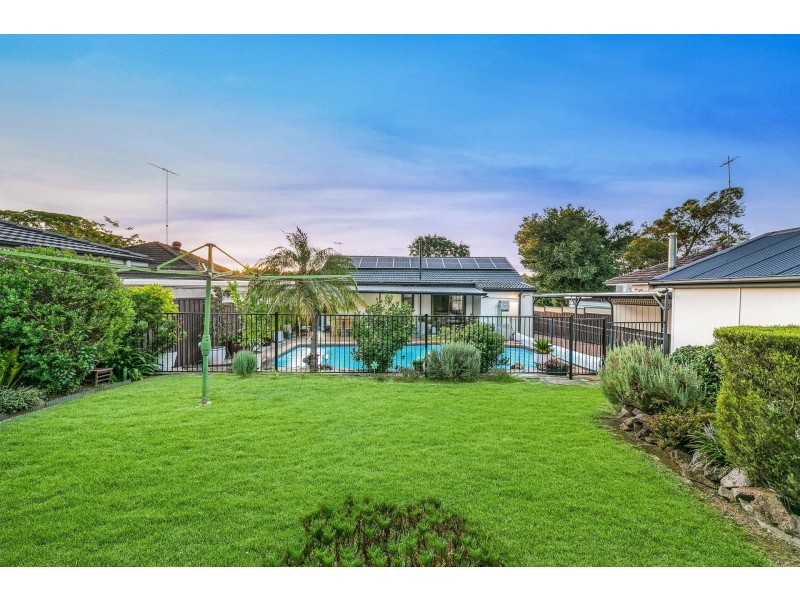 27 Pineleigh Road, Lalor Park NSW 2147