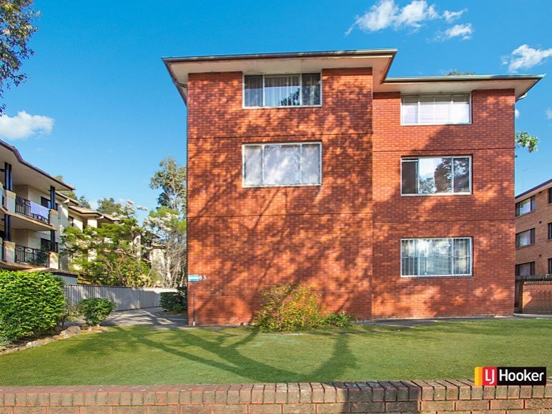 2/83 Lane Street, Wentworthville NSW 2145