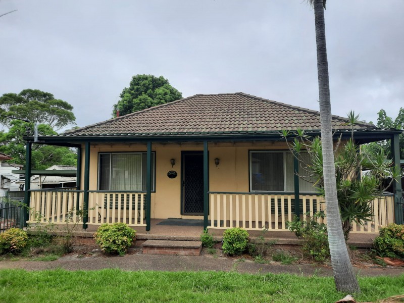 17 Artillery Crescent, Seven Hills NSW 2147