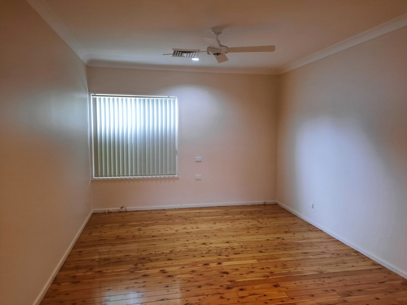 17 Artillery Crescent, Seven Hills NSW 2147