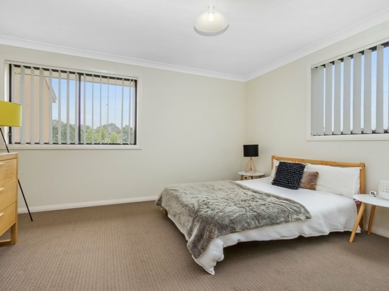 4/16 Highland Avenue, Toongabbie NSW 2146