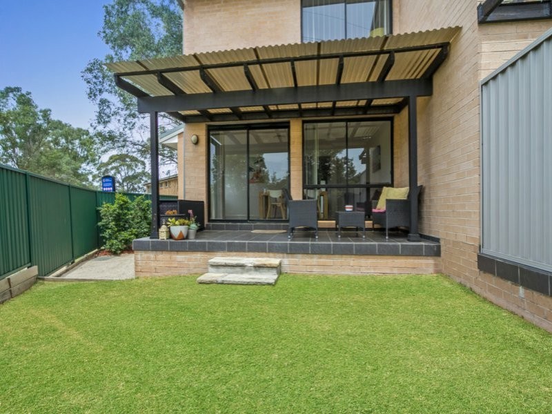 4/16 Highland Avenue, Toongabbie NSW 2146