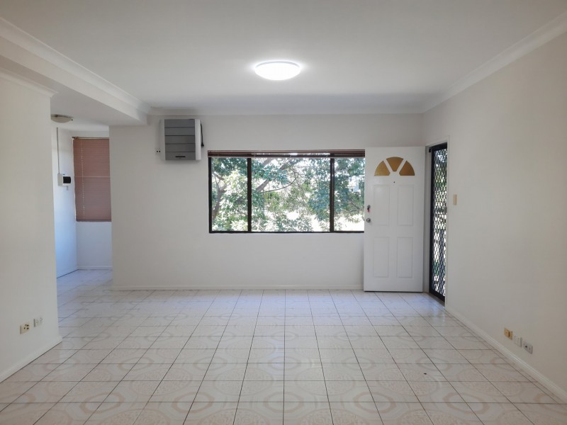 1A/35 Carrington Street, Seven Hills NSW 2147