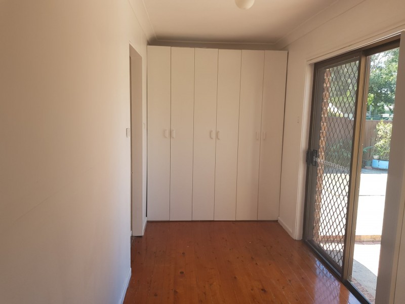 9 Budgeree Road, Toongabbie NSW 2146