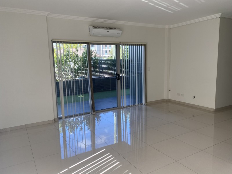 1/45-49 Toongabbie Road, Toongabbie NSW 2146