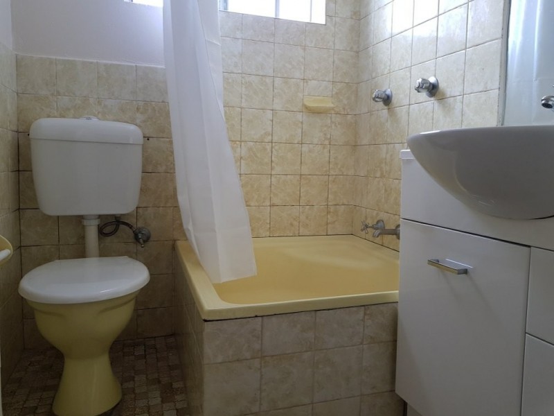 2/77A Bridge Road, Westmead NSW 2145