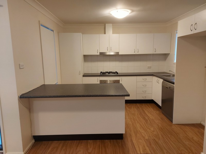 16A Cowper Circle, Quakers Hill NSW 2763