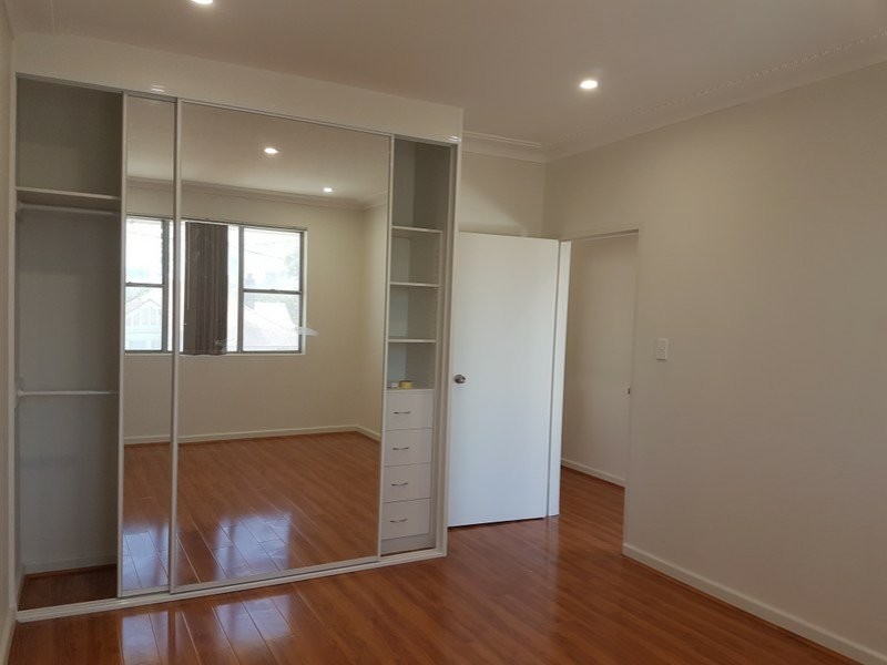 8 Daniel Street, Granville NSW 2142