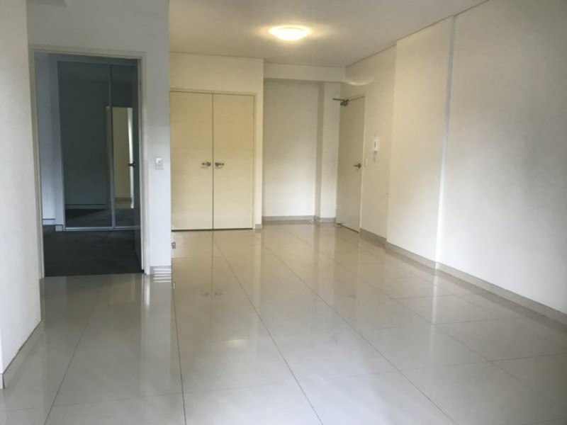 4/84-86 Aurelia Street, Toongabbie NSW 2146