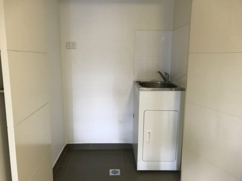 4/84-86 Aurelia Street, Toongabbie NSW 2146