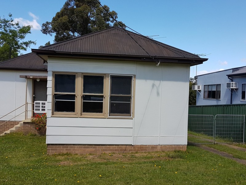 28 Pioneer Street, Seven Hills NSW 2147