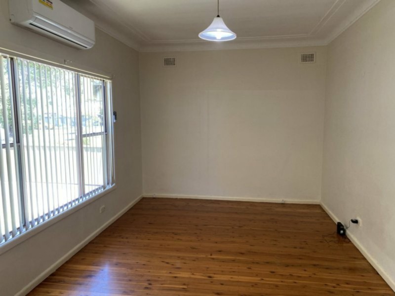 8 Williamson Avenue, Seven Hills NSW 2147