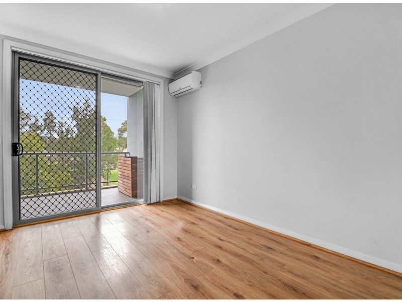 Unit 202/8D Myrtle Street, Prospect NSW 2148