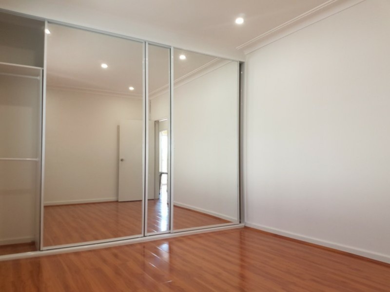 8 Daniel Street, Granville NSW 2142