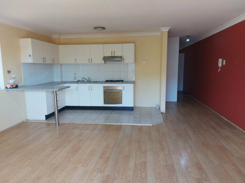 12/8-10 Fourth Avenue, Blacktown NSW 2148