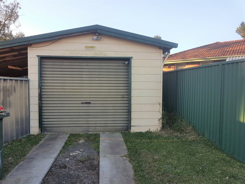 4 McCrae Place, Blackett NSW 2770