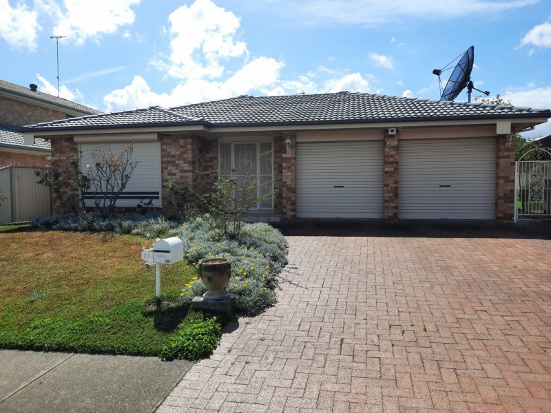 223 Glenwood Park Drive, Glenwood NSW 2768
