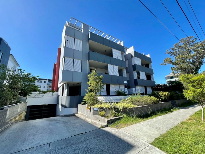 2/84-86 Aurelia Street, Toongabbie NSW 2146