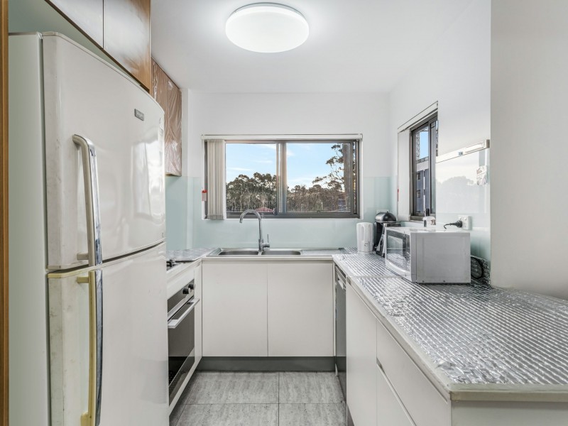 Apartment 12/80-82 Aurelia Street, Toongabbie NSW 2146