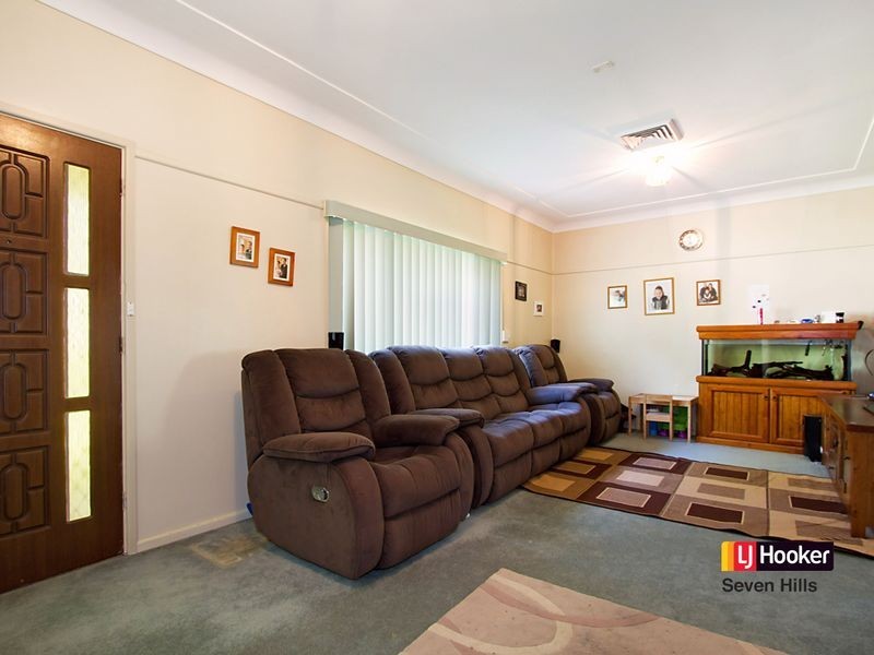 64 Johnson Avenue, Seven Hills NSW 2147