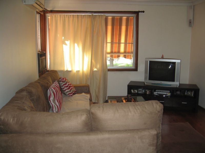 1 Canton Street, Kings Park NSW 2148