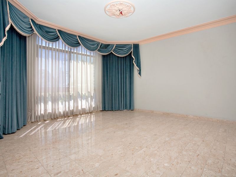 50 Beethoven Street, Seven Hills NSW 2147