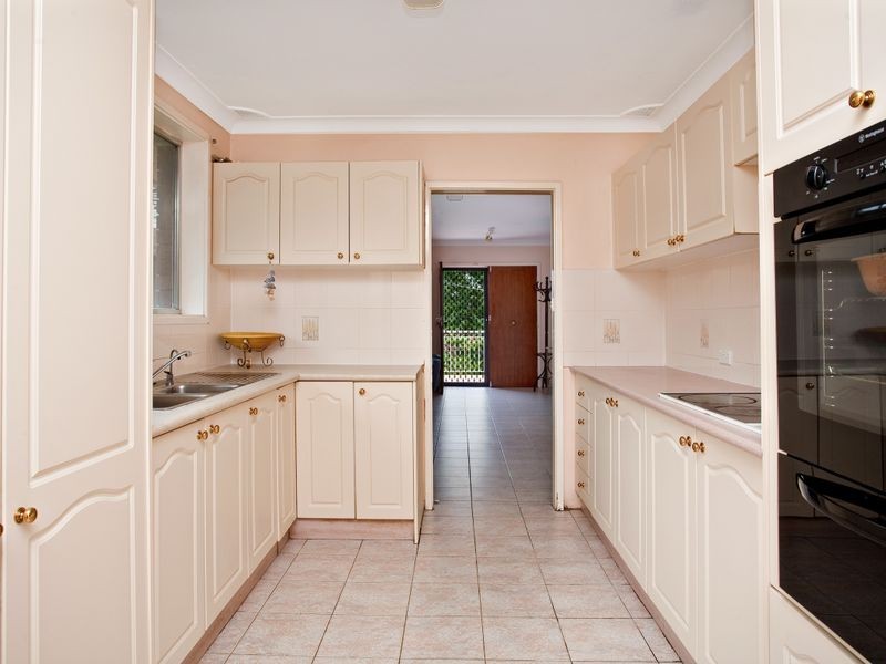 2 Athabaska Avenue, Seven Hills NSW 2147