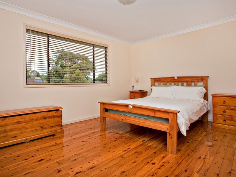 33 Orlando Crescent, Seven Hills NSW 2147