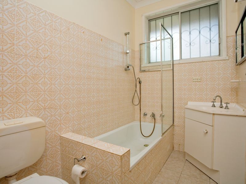 6 Kalang Road, Seven Hills NSW 2147