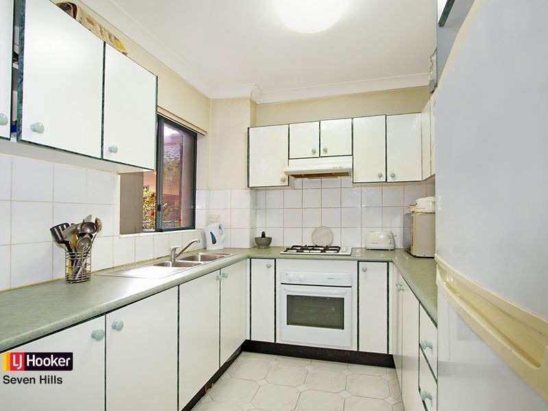 9/25 Birmingham Street, Merrylands NSW 2160