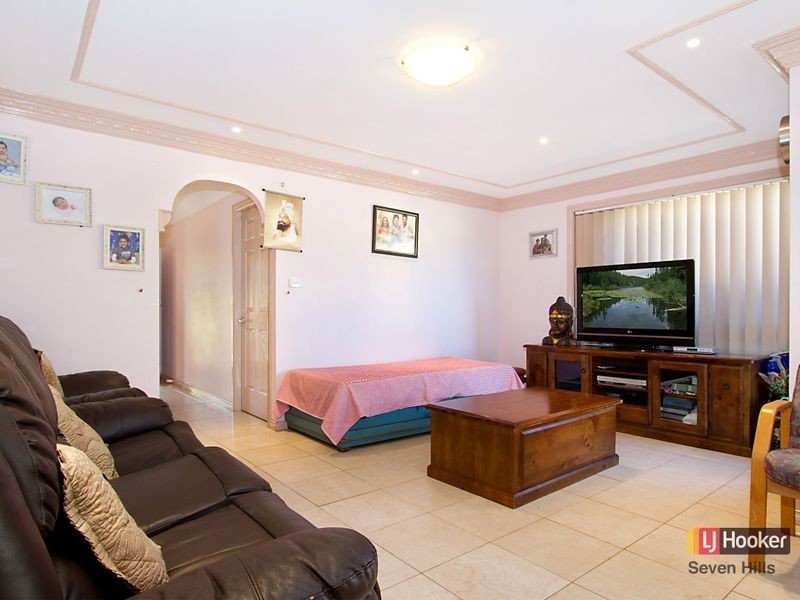 2 Burnham Avenue, Glenwood NSW 2768