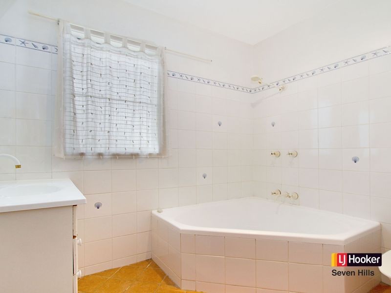 3 Dwyer Crescent, Seven Hills NSW 2147