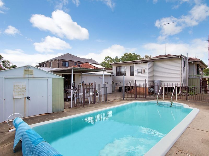 10 Rowley Street, Seven Hills NSW 2147