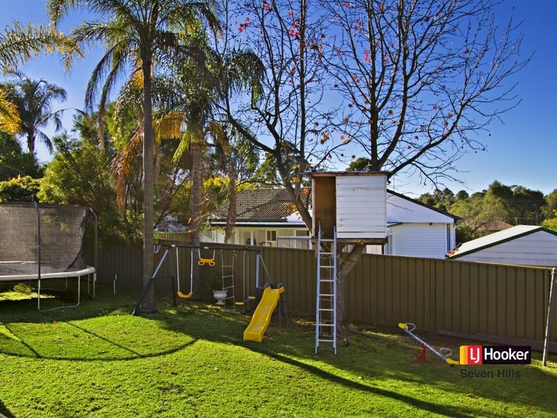 8 Kulgoa Street, Lalor Park NSW 2147