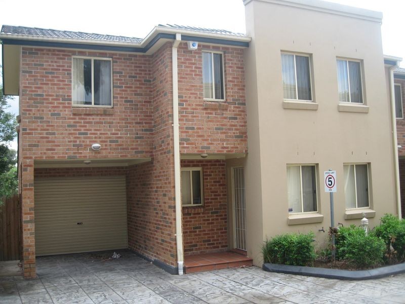 1/23-25 Fuller Street, Seven Hills NSW 2147