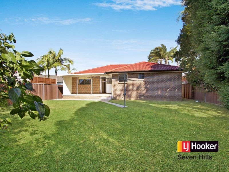 4 Chanel Street, Toongabbie NSW 2146