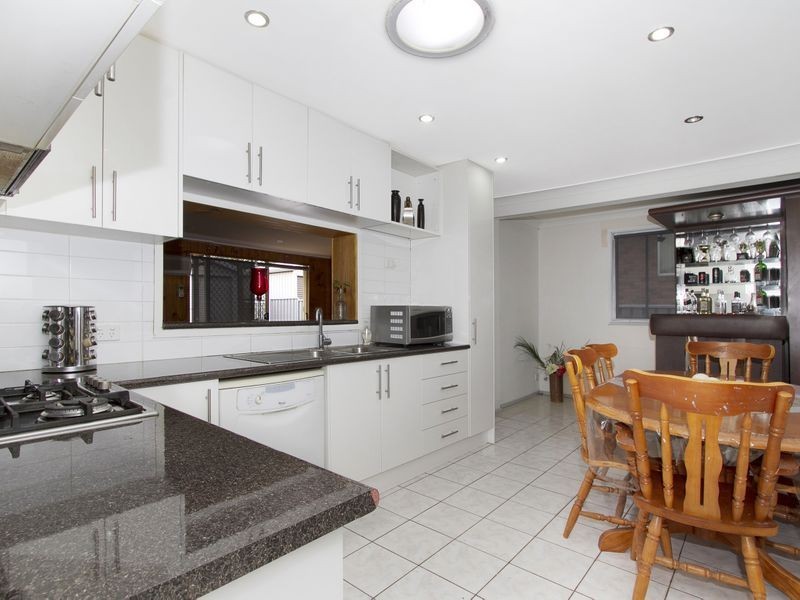 223 Quakers Road, Quakers Hill NSW 2763