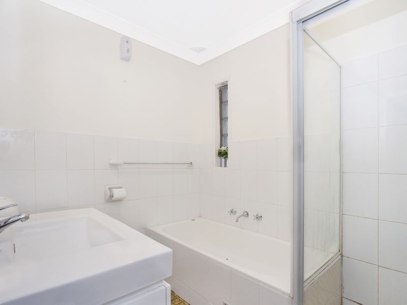 223 Quakers Road, Quakers Hill NSW 2763