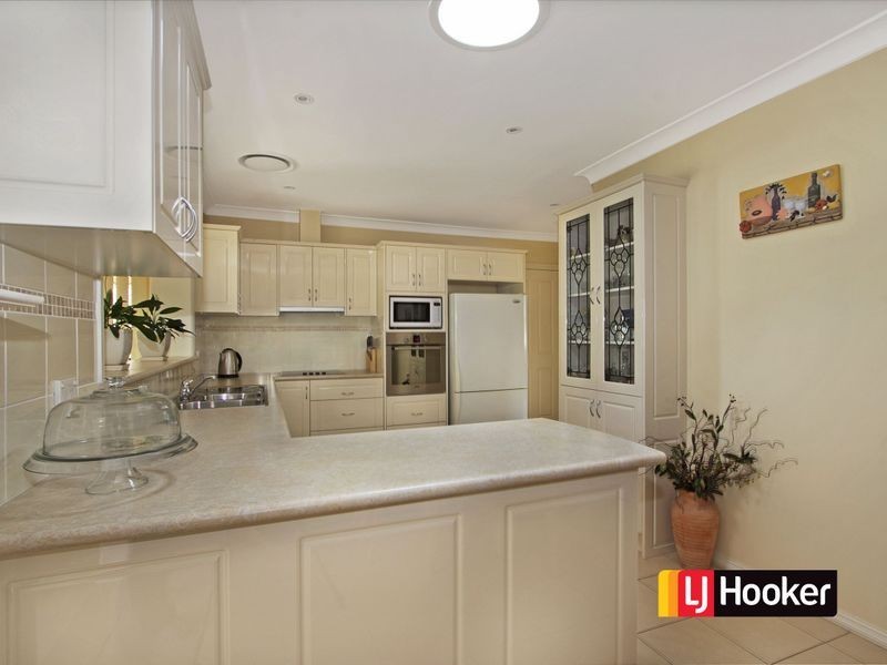 37 Topaz Crescent, Seven Hills NSW 2147