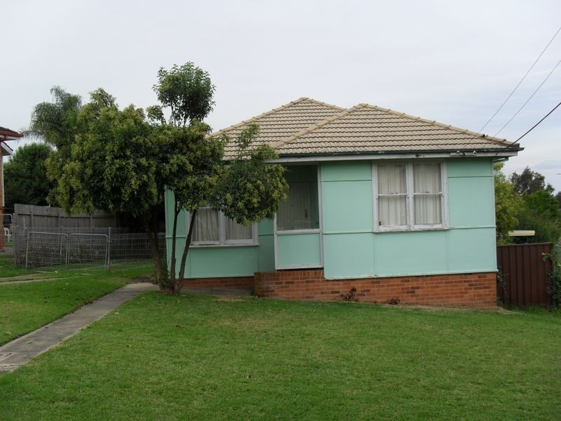 35 Freeman Street, Lalor Park NSW 2147