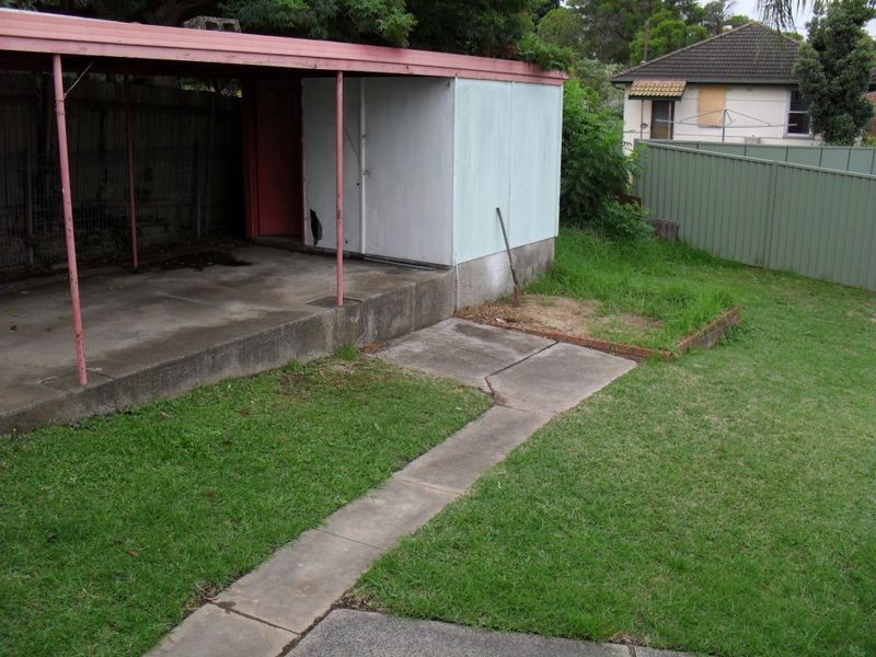 35 Freeman Street, Lalor Park NSW 2147