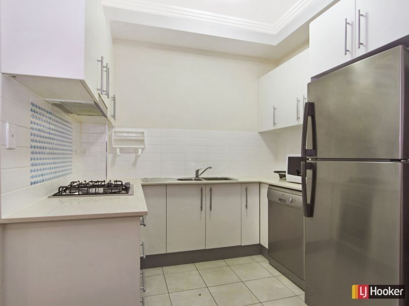 10/2 Bruce Street, Blacktown NSW 2148