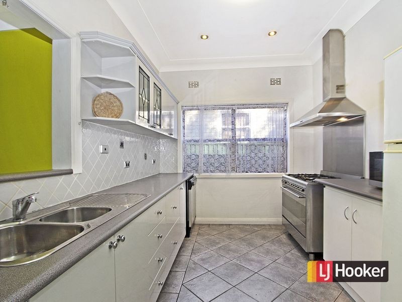 49 Johnson Avenue, Seven Hills NSW 2147