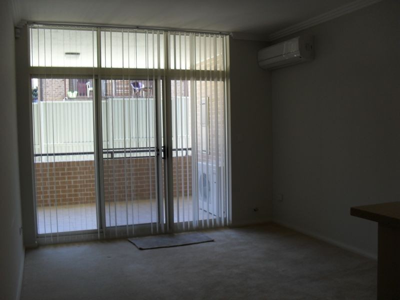 2/2-4 Fifth Avenue, Blacktown NSW 2148