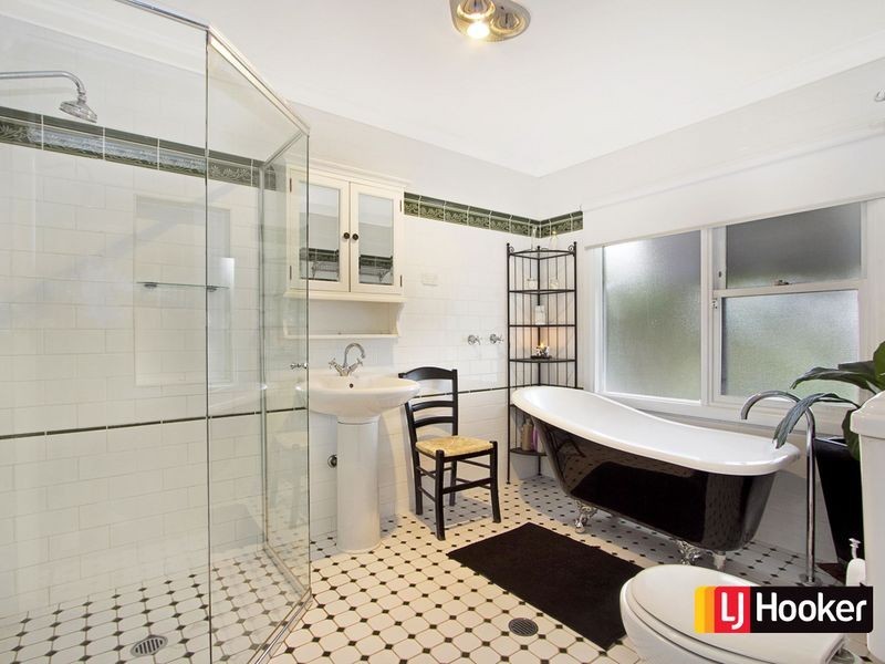 14 Zambesi Road, Seven Hills NSW 2147