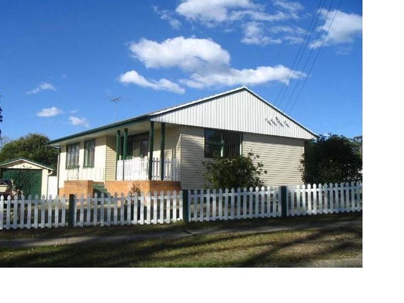 2 Dumble Street, Seven Hills NSW 2147