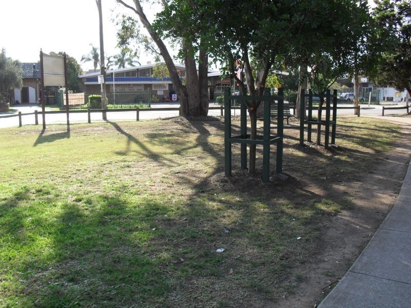 2/249 Targo Road, Toongabbie NSW 2146