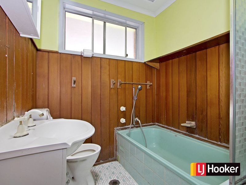 8 Nowland Street, Seven Hills NSW 2147